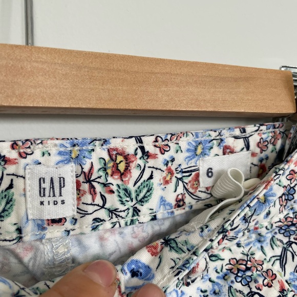 Gap cotton shorts - Picture 2 of 2